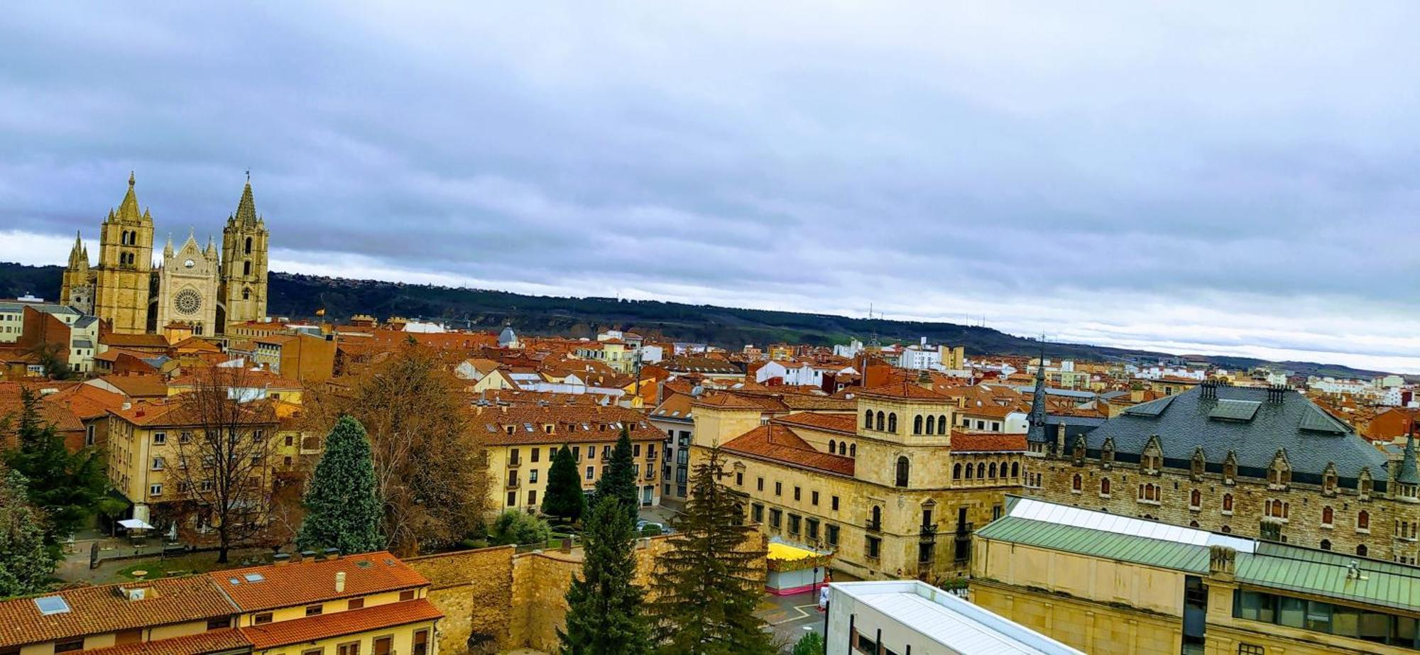 Апартаменты Atico Pleno Centro Parking Леон Экстерьер фото